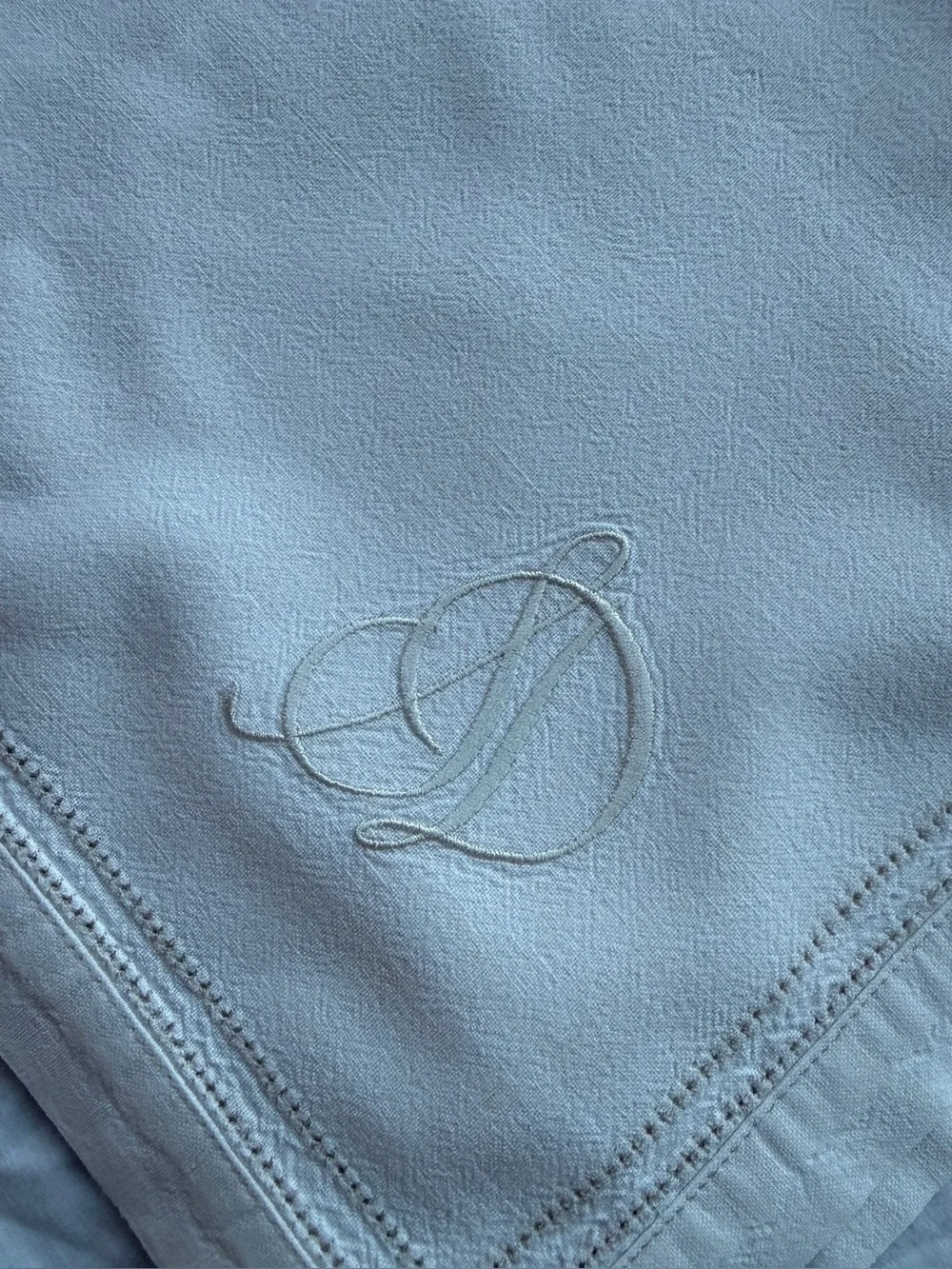 Waterford Linen Napkins Set of 18 White  Hemstitched Monogram SD